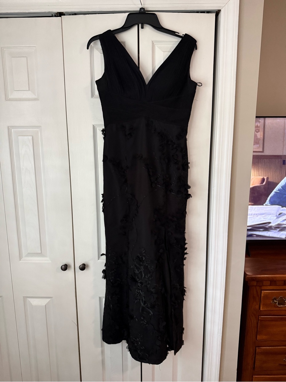 Aidan Mattox Black V-Neck Floral Appliqué Maxi Dress